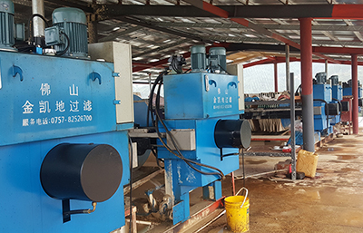 壓濾機(jī)生產(chǎn)廠家說(shuō)說(shuō)壓濾機(jī)濾布褶皺問(wèn)題如何解