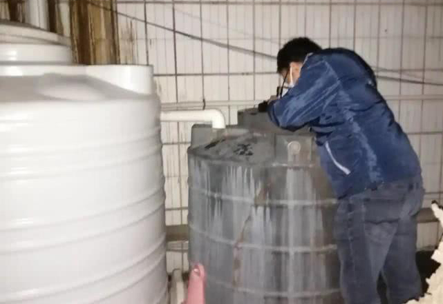 「水污染」東莞長安鎮一家工廠私設暗管偷排廢水,被現場查封