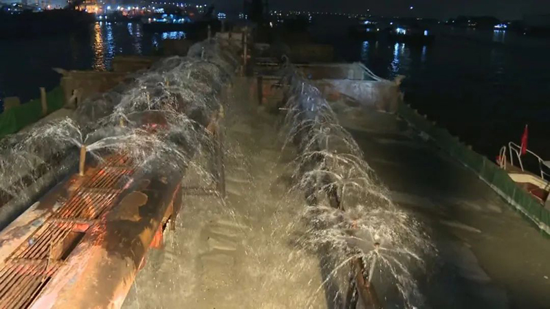 夜間出擊!增城多部門聯(lián)合執(zhí)法查獲兩艘非法洗